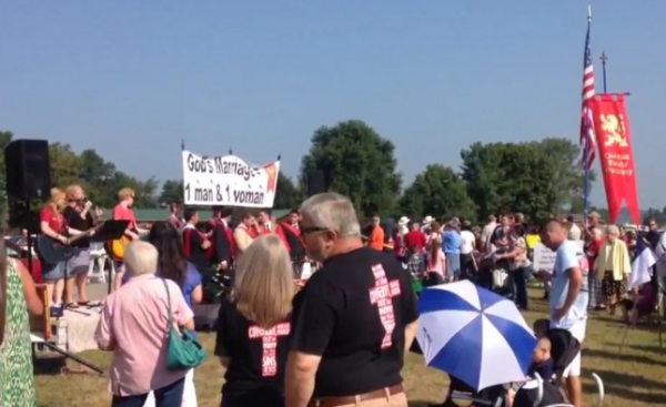 Another crowd shot at the Free Kim Davis Rally Sept 8, 2015